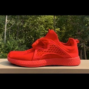 Unisex Athletic Running Shoes - Red